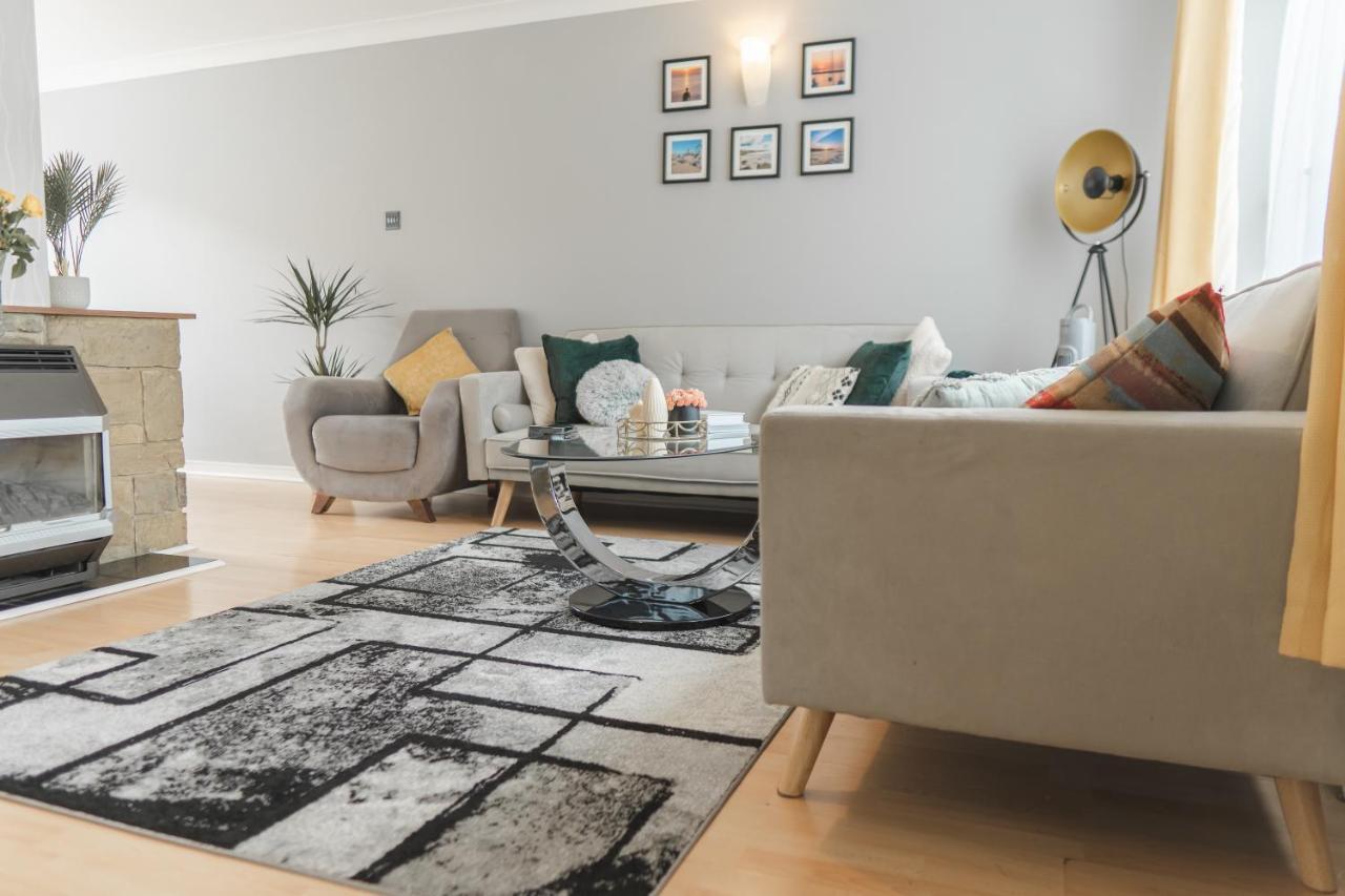 Idyllic 3-Bed House. 5-Min From Channel Tunnel Villa Folkestone Exterior photo